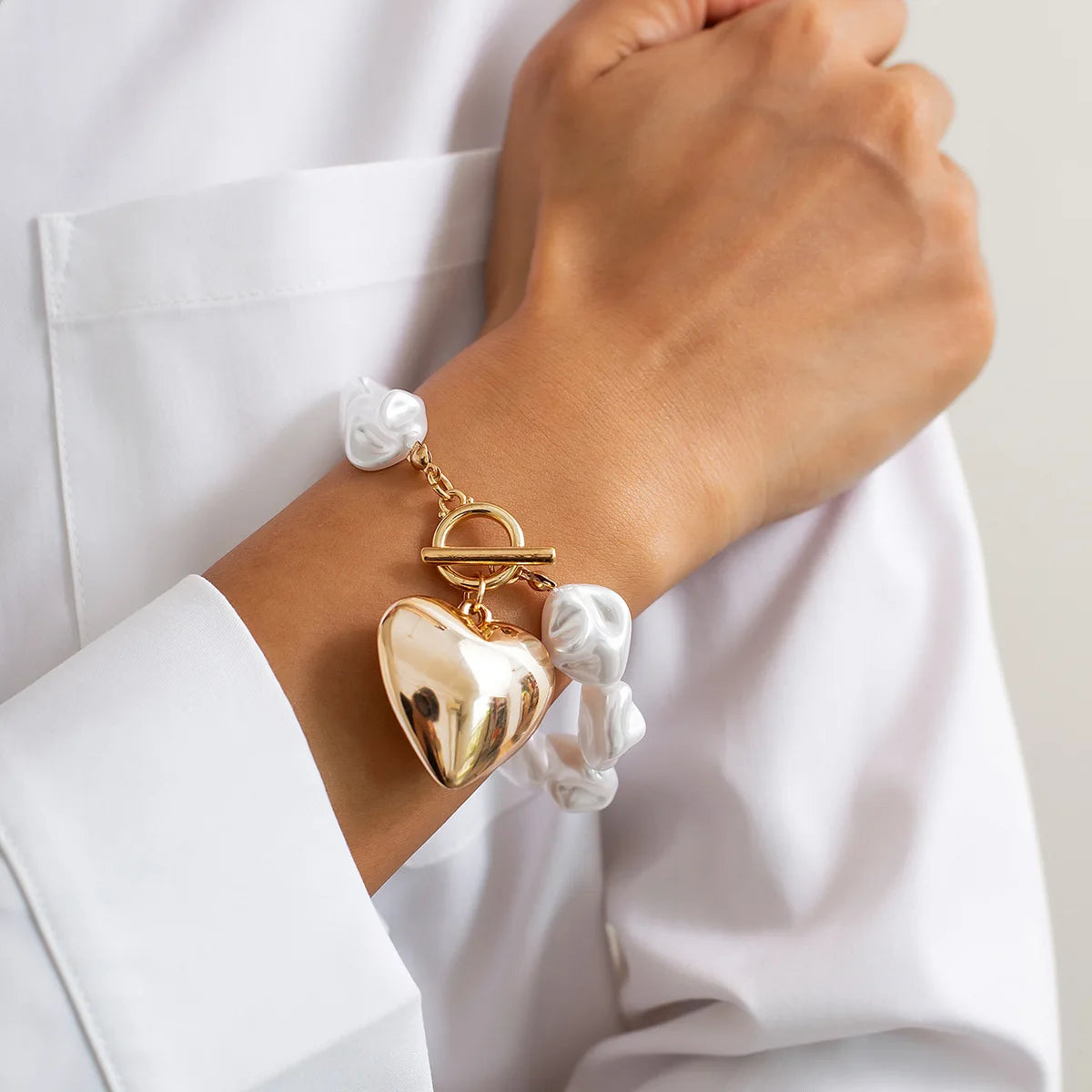 Boho Love Pendant Necklace Women's 2025 Multi Layer Gold Color Metal Imitation Pearl Girl Fashion Couple Fashion Jewelry