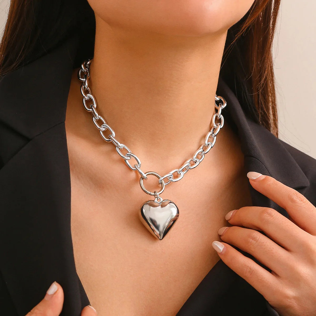 Boho Love Pendant Necklace Women's 2025 Multi Layer Gold Color Metal Imitation Pearl Girl Fashion Couple Fashion Jewelry