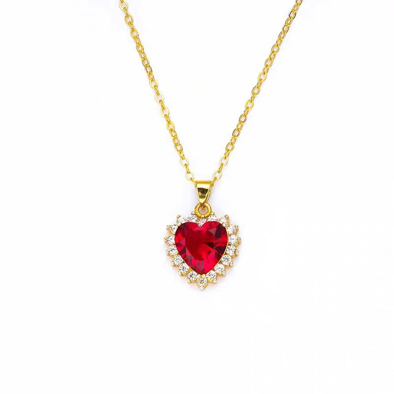 Fashion Micro-inlaid Pendant Ruby Heart Necklace